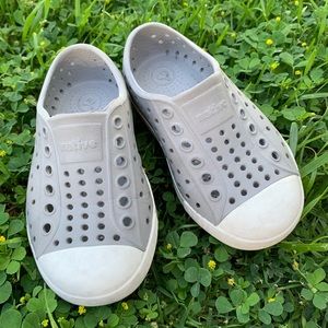 NATIVE Jefferson Pigeon Grey Shoes - Size 6